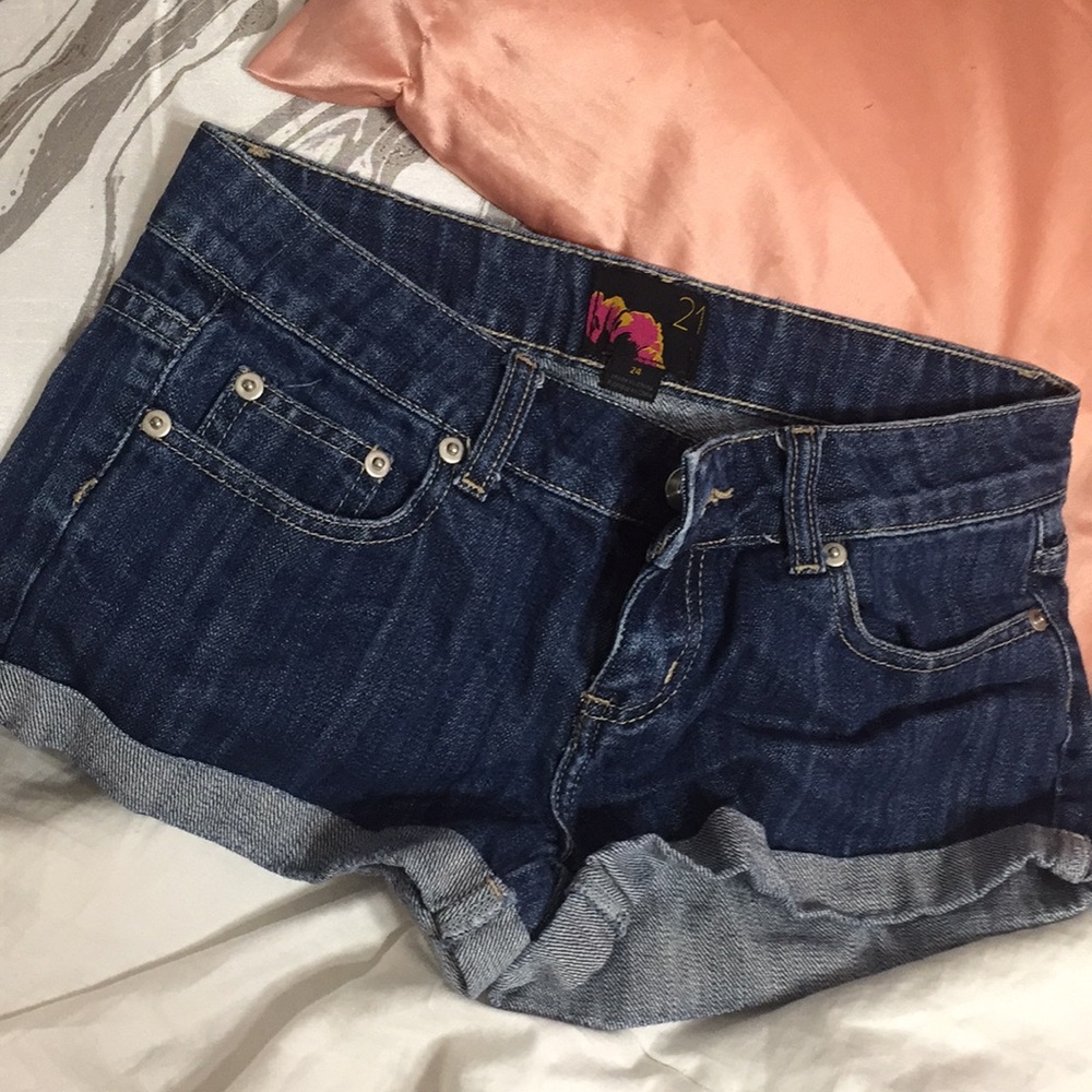Dark denim short shorts
